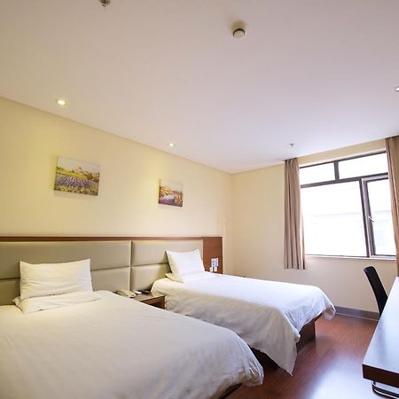 Hanting Express Shanghai Lujiazui Minsheng Road מראה חיצוני תמונה