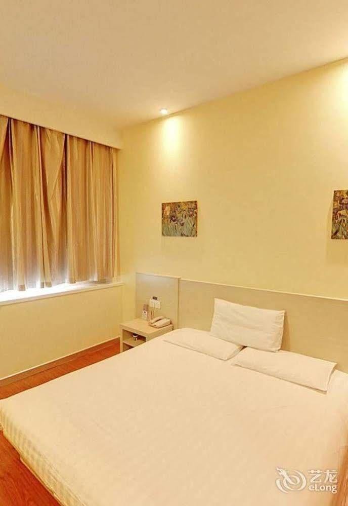 Hanting Express Shanghai Lujiazui Minsheng Road מראה חיצוני תמונה