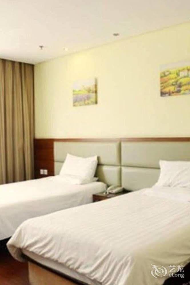 Hanting Express Shanghai Lujiazui Minsheng Road מראה חיצוני תמונה